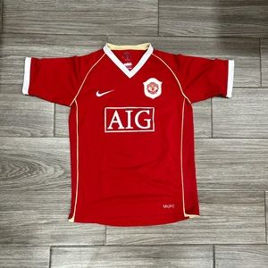 MANCHESTER UNITED JERSEY